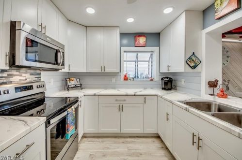 2355 Banana St, Saint James City FL  33956-2072 exterior