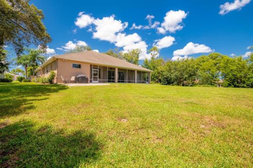 8461 Delta Ct, Brooksville FL  34613-4052 exterior