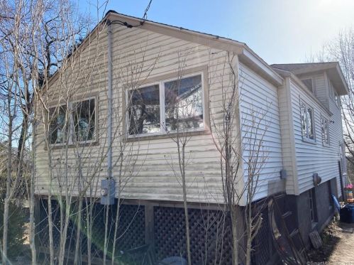 2 Hillwood Pl, Norwalk, CT 06850-1509