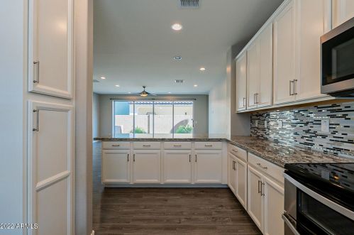 4290 Toledo St, Gilbert AZ  85295 exterior