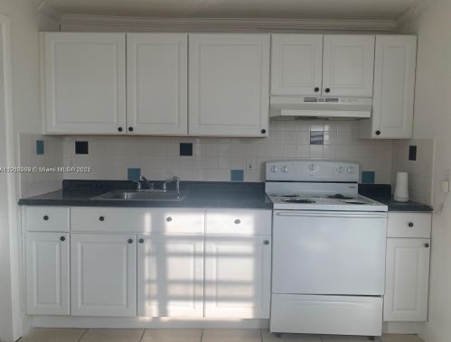 1444 28th St, West Palm Beach FL  33404-4140 exterior