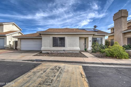 18613 42nd Ave, Glendale, AZ 85308-7526