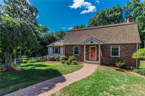60 Donna Ln, Bristol, CT 06010-7804