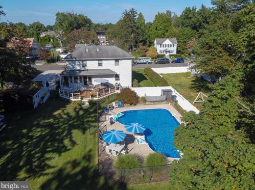2023 Mcgalliard Ave, Trenton, NJ 08610-2639