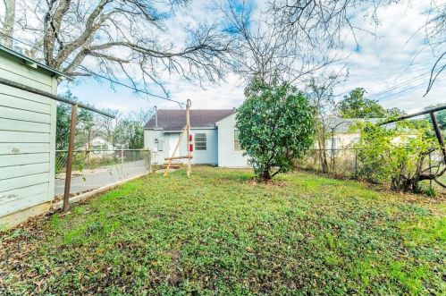 1120 Ramsey Ave, Fort Worth TX 76104-6528 exterior