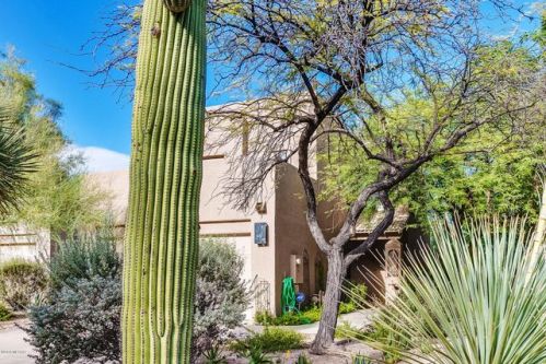 148 Champagne Pl, Tucson, AZ 85745-9588