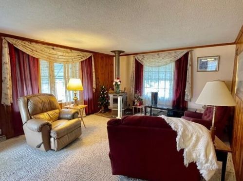 114 Dennison St, Hebron, OH 43025-8023