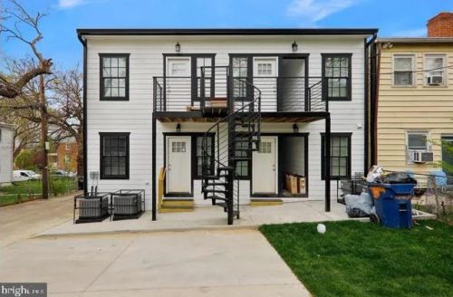 116 Emerson St, Washington, DC 20011-3364