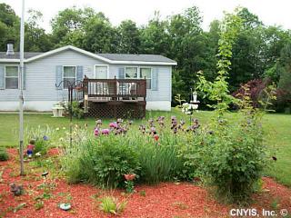 505 Rathburn Rd, Fulton, NY 13069-4153