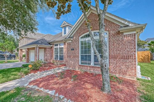 2607 Ravenlake Ct, Pearland, TX 77584-5573