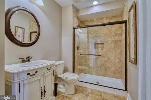 43527 Butler Pl, Leesburg VA 20176-7428 exterior