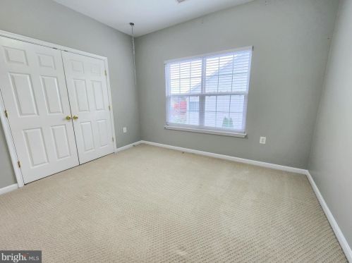 424 Prospect Hill Blvd, Charles Town WV  25414-5498 exterior