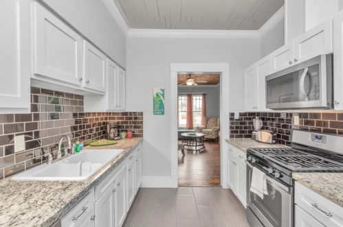 2223 33 St, Galveston TX 77550-7505 exterior