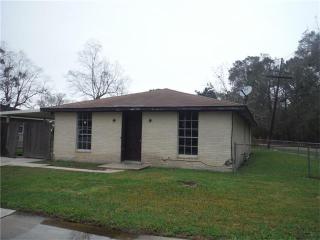 2700 Russell Dr, Marrero, LA 70072-6532