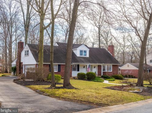 212 Paddock Ln, Wilmington, DE 19803-1919