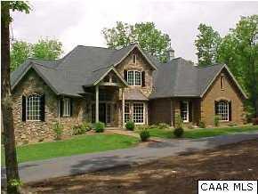 910 Chinquapin Dr, Sherando, VA 22952-2923