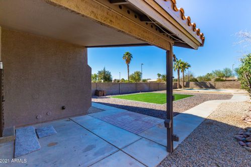15224 Melissa Ln, Sun City AZ  85374-4493 exterior