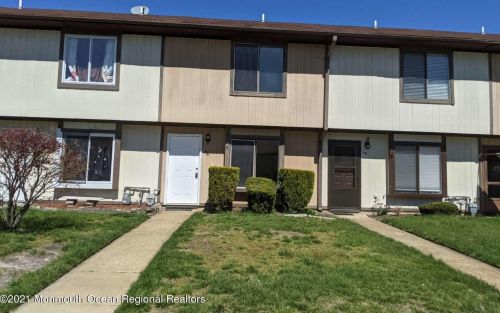 66 Creek Rd, Bricktown, NJ 08724-3303
