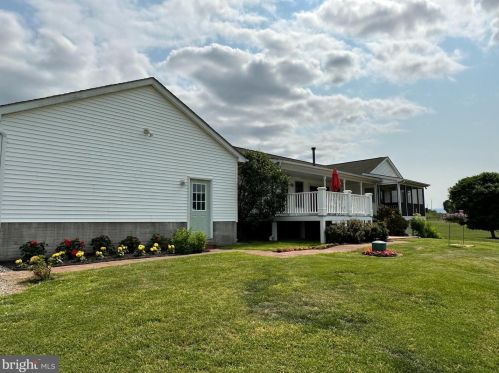 803 Hook Hill Rd, Richmond National Battlefiel VA  22835-3505 exterior