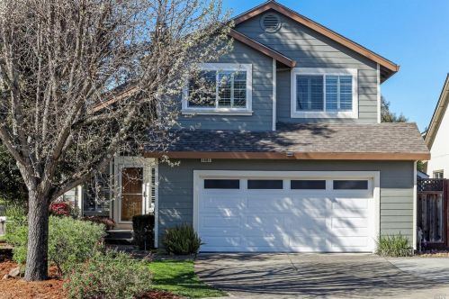 1501 Cabernet Cir, Santa Rosa, CA 95403-7216