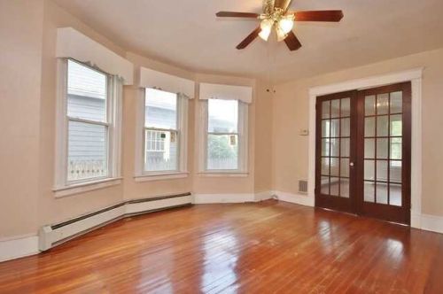 21 Grand Ave, Poughkeepsie NY  12603-4401 exterior