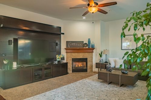 16834 Train Station Ct, Lathrop CA  95330-8638 exterior