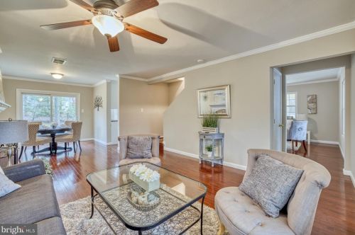 305 Harrison Cir, Locust Grove VA  22508-5256 exterior