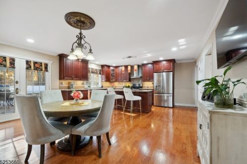 32 Ridge Rd, Parsippany NJ  07834-9629 exterior