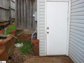 19 Huntress Dr, Greer SC  29651-1254 exterior