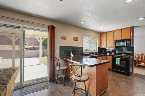 2372 Leta Ln, San Bernardino, CA 92407-2275
