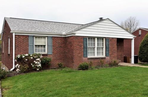 3744 Wayne Rd, Whitaker, PA 15120-3069