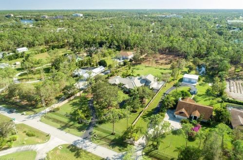 6610 Sable Ridge Ln, Naples FL  34109-0526 exterior