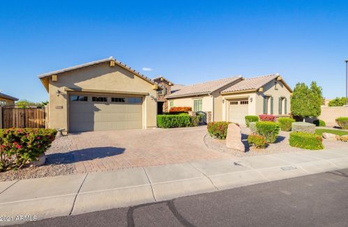 2974 Athena Ave, Gilbert, AZ 85297-8132