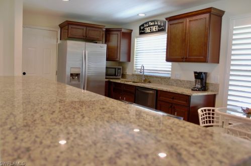 3752 2nd Ave, Cape Coral FL  33904-4807 exterior