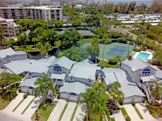 1228 Siesta Bayside Dr, Sarasota, FL 34242-8700