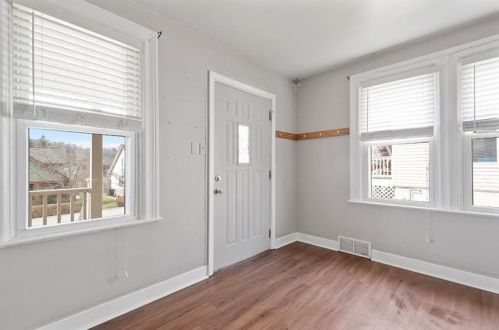 4125 Terrace Ave, Library, PA 15129-9536