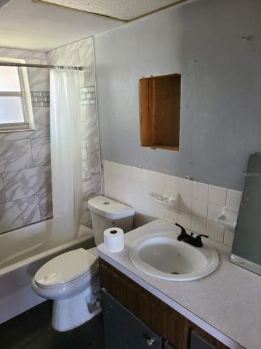 7542 Clovis Ct, New Port Richey FL  34653-2118 exterior