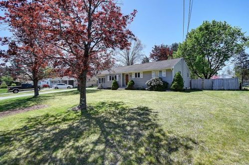 173 Farnham Rd, Wapping, CT 06074-1143