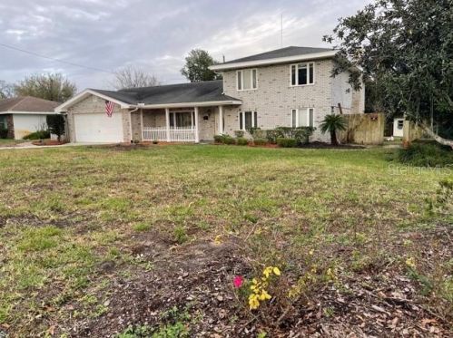 110 Oakridge Ln, Winter Haven, FL 33884-1072