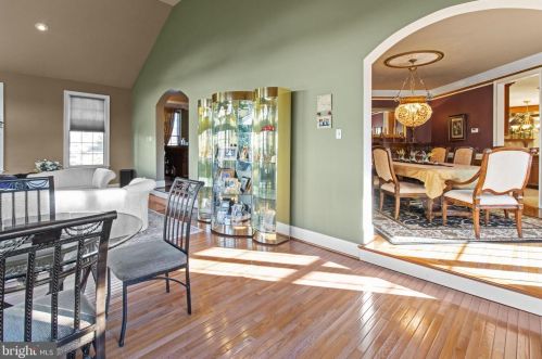 175 Edwards Dr, Southampton PA 18966-1174 exterior