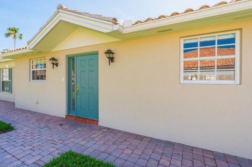 5334 Guadeloupe Way, Naples, FL 34119-9577