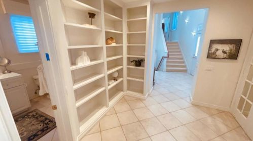 3304 Silver Oak Ln, Vista CA  92084-6614 exterior