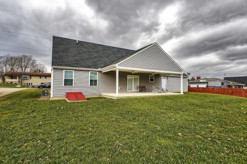 5268 Center Dr, Latrobe PA  15650-2770 exterior