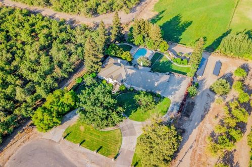 15444 Mitchell Rd, Manteca, CA 95336-7504
