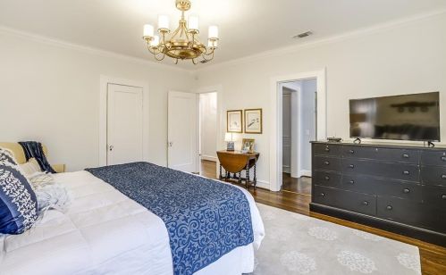 2131 Warner Rd, Fort Worth TX  76110-1747 exterior