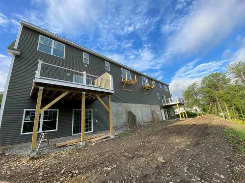 46 Lovell Rd, Stratham NH  03885-2218 exterior