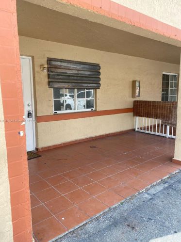 3290 70th St, Hialeah, FL 33018-7170