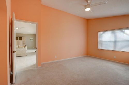 7038 Haviland Cir, Boynton Beach FL  33437-6472 exterior