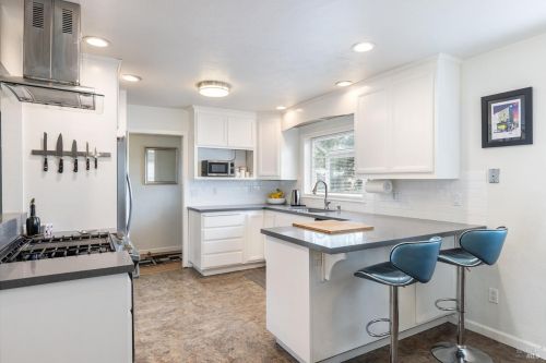 3444 Montgomery Dr, Santa Rosa CA  95405-5142 exterior