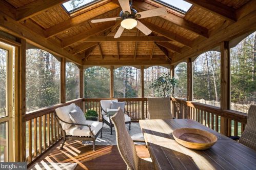 3211 Winter Sun Ter, Herndon VA  20171-1939 exterior